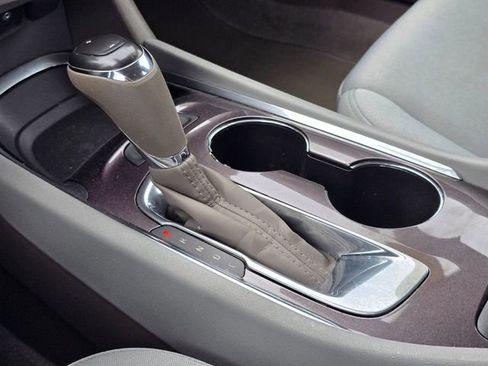 Used 2020 Chevrolet Malibu LT FWD image 32