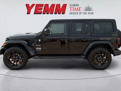 Used 2021 Jeep Wrangler Unlimited Sahara AWD/4WD image 8