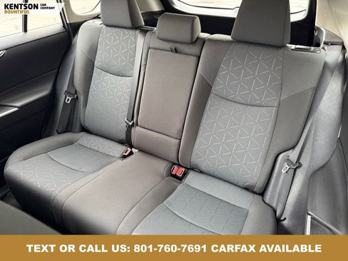 Used 2025 Toyota RAV4 XLE AWD/4WD image 31