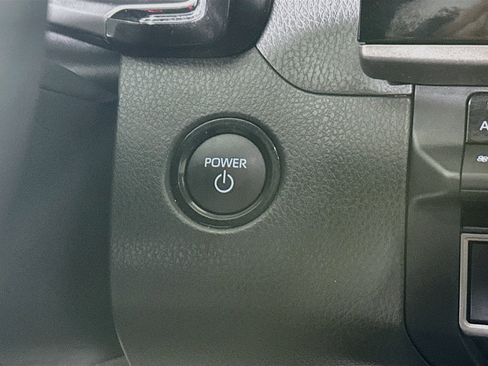 Used 2025 Toyota Camry SE FWD image 20