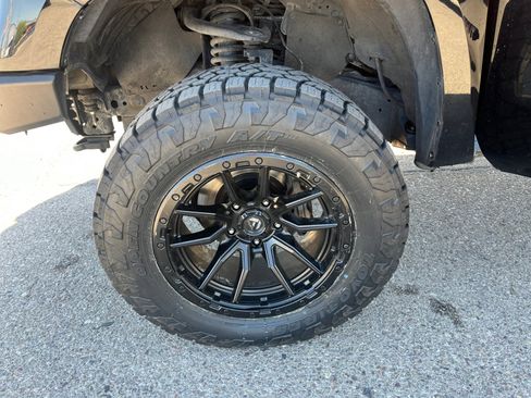 Used 2020 Toyota Tundra SR5 w/ SR5 Upgrade Package image 25