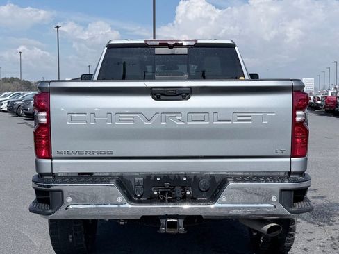 Used 2024 Chevrolet Silverado 2500 LT image 8