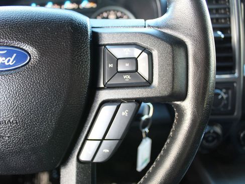 Used 2017 Ford F150 XLT w/ Equipment Group 302A Luxury AWD/4WD image 17