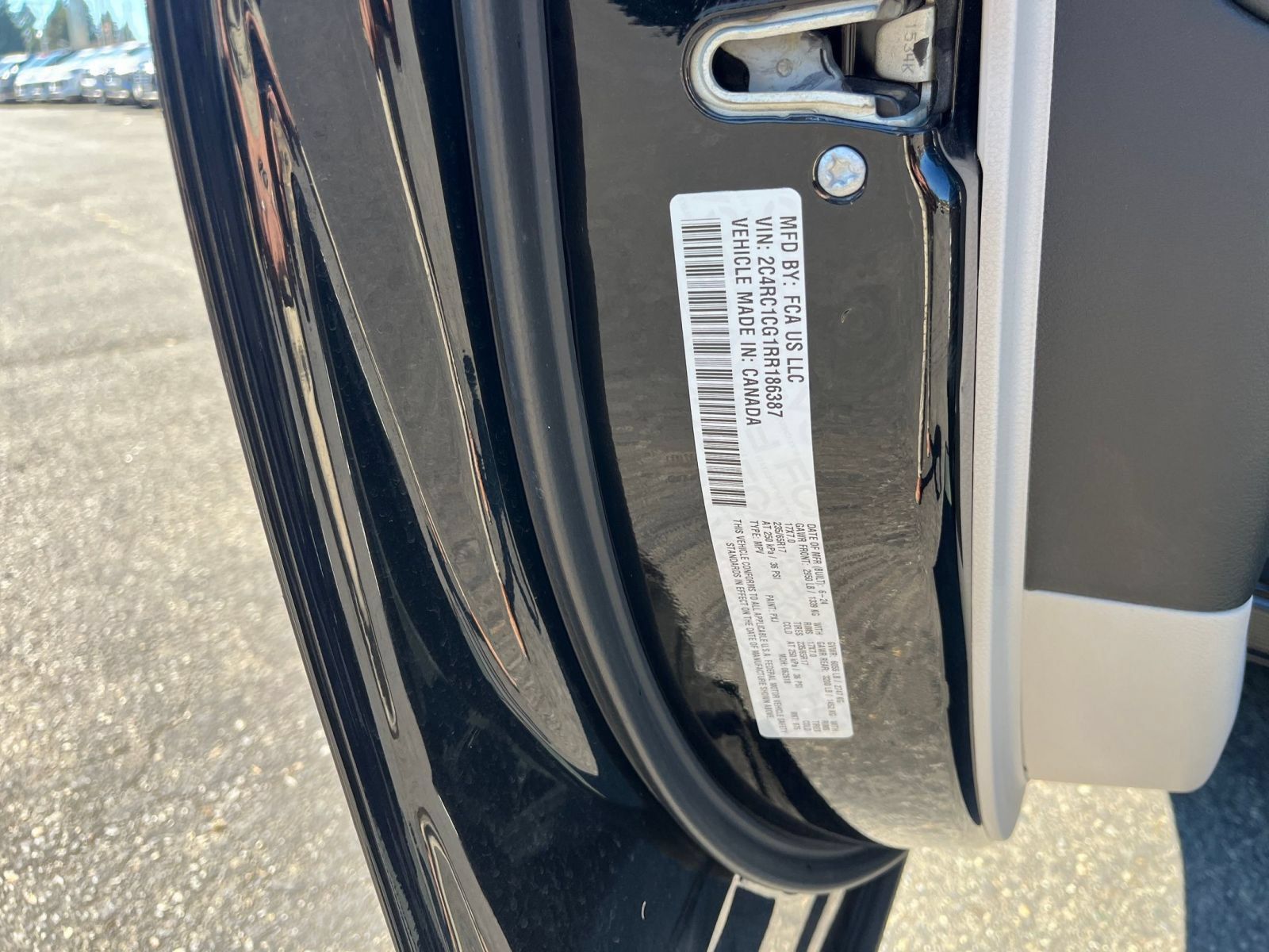 Used 2024 Chrysler Voyager LX FWD image 31