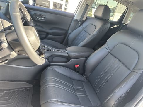 Used 2025 Honda HR-V EX-L image 10