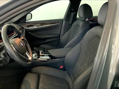 Used 2023 BMW 530i w/ Convenience Package RWD image 11