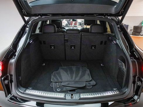 Certified 2025 Porsche Macan image 29