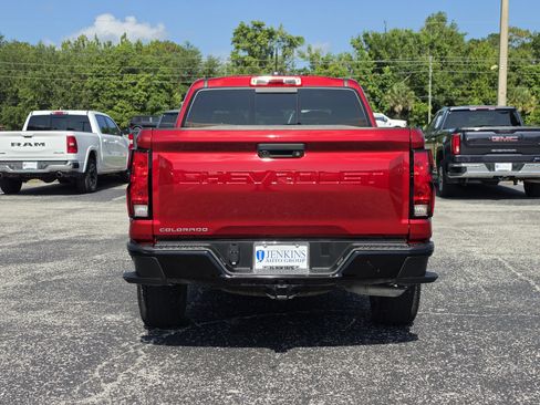 Used 2024 Chevrolet Colorado W/T w/ WT Convenience Package II RWD image 6