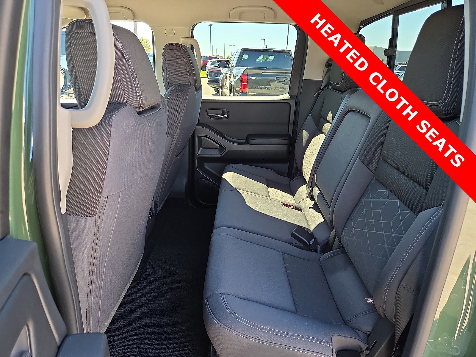 Used 2025 Nissan Frontier SV w/ SV Convenience Package AWD/4WD image 10