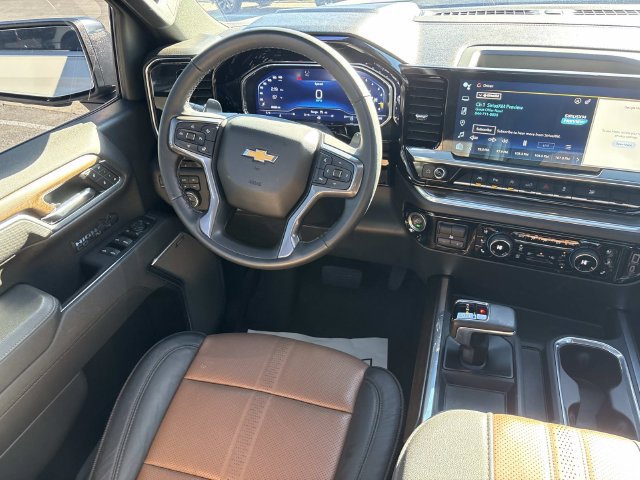 Used 2025 Chevrolet Silverado 1500 High Country AWD/4WD image 15