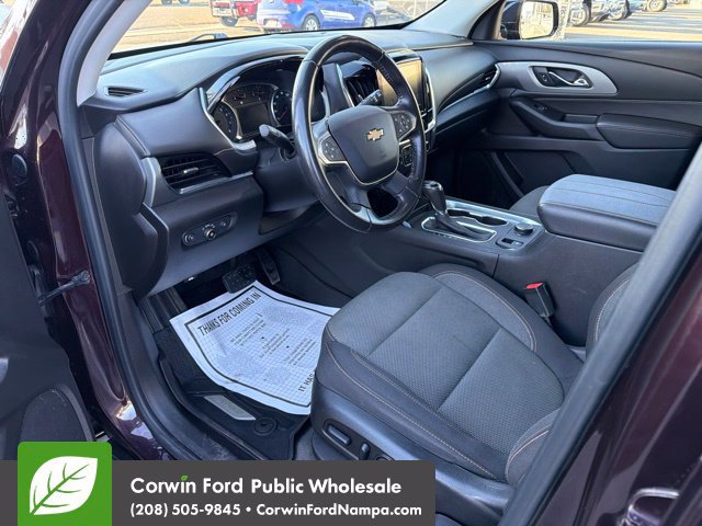 Used 2019 Chevrolet Traverse LT w/ LPO, Blackout Package AWD/4WD image 12