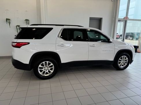 Used 2021 Chevrolet Traverse LT AWD/4WD image 40