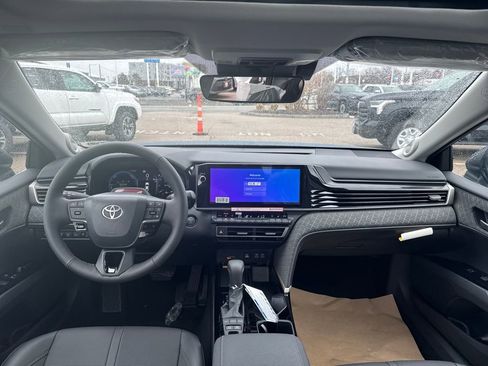 New 2026 Toyota Camry XLE AWD/4WD image 10