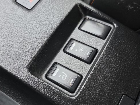 Used 2005 Nissan 350Z Touring image 23