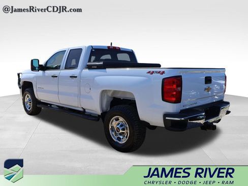 Used 2019 Chevrolet Silverado 2500 W/T AWD/4WD image 17