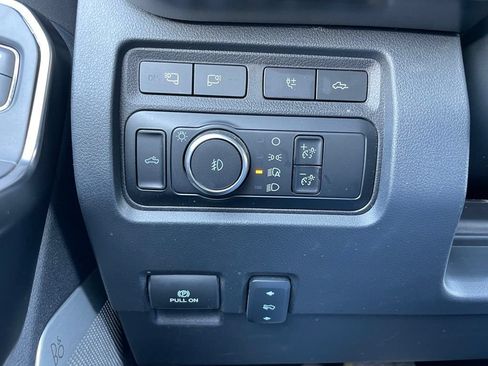 Used 2024 Ford F250 Platinum AWD/4WD image 46