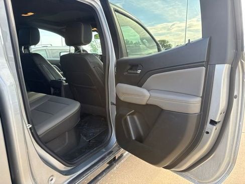 Used 2026 Chevrolet Colorado ZR2 w/ Technology Package AWD/4WD image 20