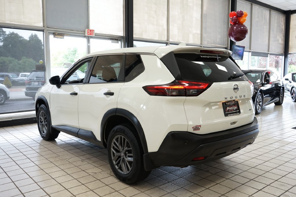 Used 2021 Nissan Rogue S AWD/4WD image 4