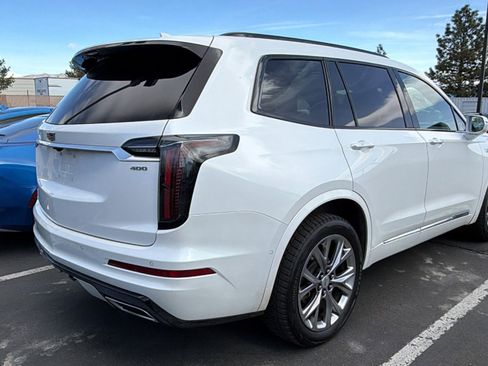 Used 2020 Cadillac XT6 Sport image 2