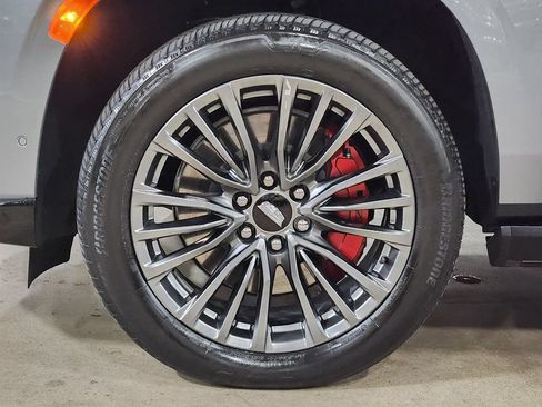 Used 2023 Cadillac Escalade V AWD/4WD image 28