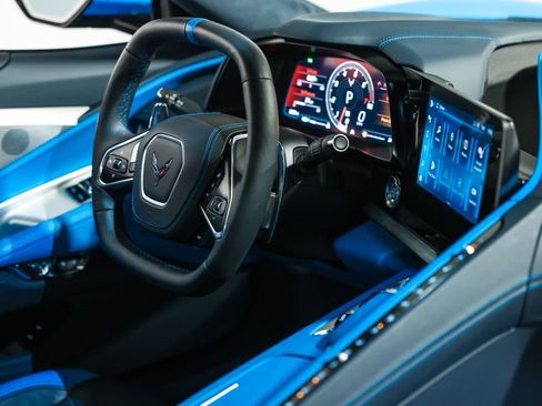 Used 2024 Chevrolet Corvette Stingray Premium Cpe image 27