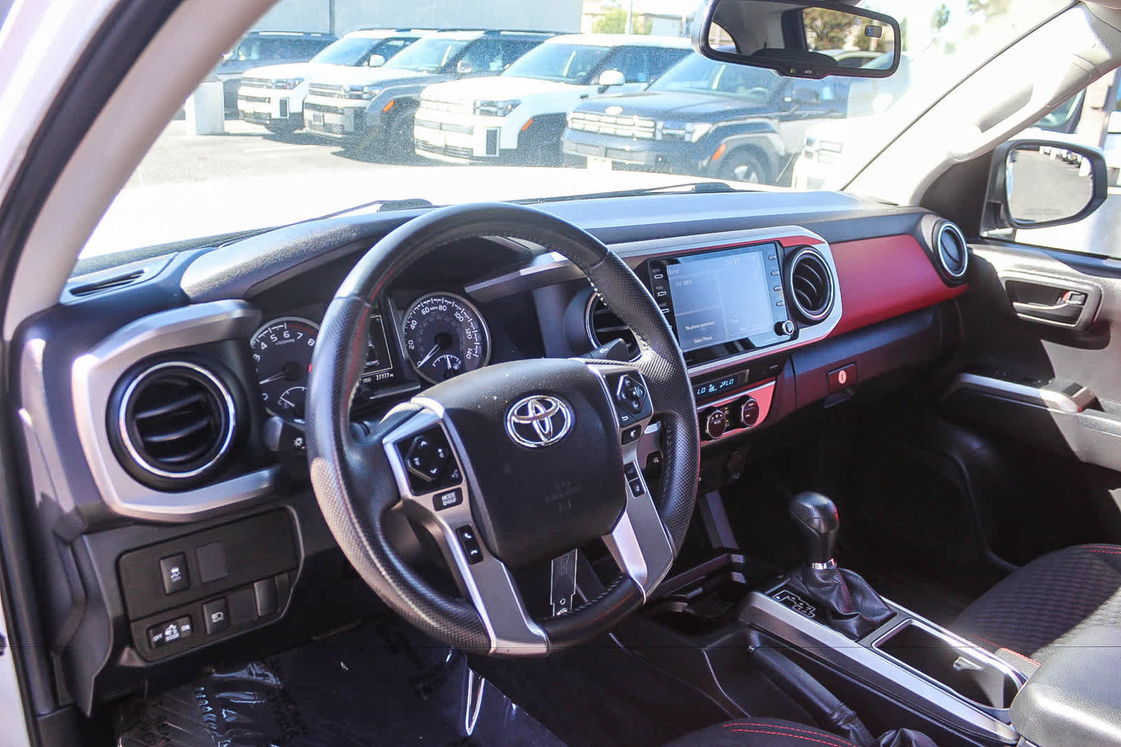 Used 2022 Toyota Tacoma SR5 RWD image 22