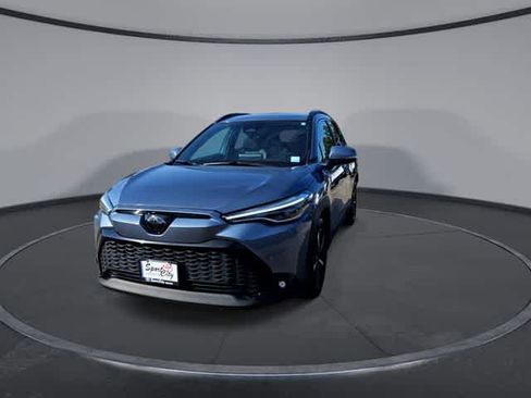 Used 2023 Toyota Corolla Cross AWD Hybrid image 3