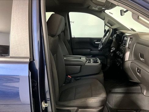 Used 2019 Chevrolet Silverado 1500 Custom w/ Custom Max Trailering Package AWD/4WD image 5