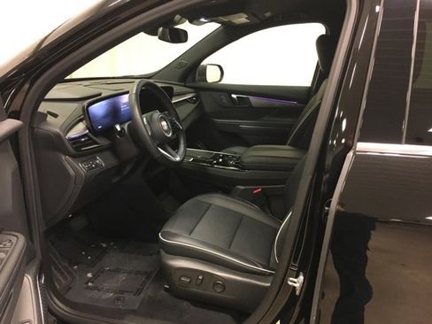 Used 2025 Buick Enclave Preferred image 16