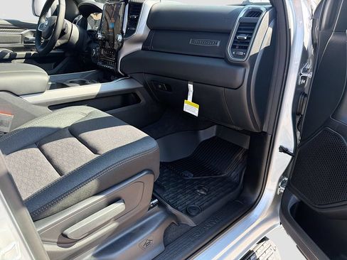 New 2026 RAM 1500 Big Horn AWD/4WD image 13