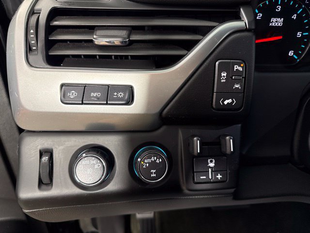 Used 2018 Chevrolet Tahoe Premier AWD/4WD image 21