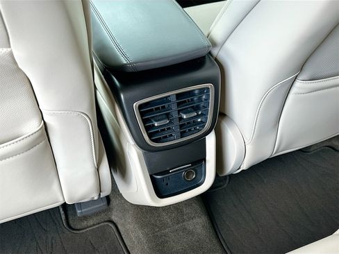 Used 2016 Lincoln MKX Reserve w/ Technology Package image 26