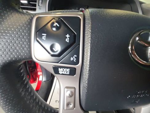 Used 2022 Toyota 4Runner SR5 AWD/4WD image 20