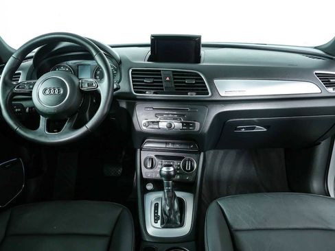 Used 2017 Audi Q3 2.0T Prestige w/ Prestige Package AWD/4WD image 21