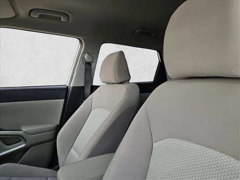 Used 2025 Kia Soul LX w/ LX Technology Package image 17