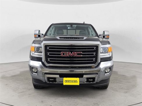Used 2019 GMC Sierra 3500 SLT w/ Duramax Plus Package image 8