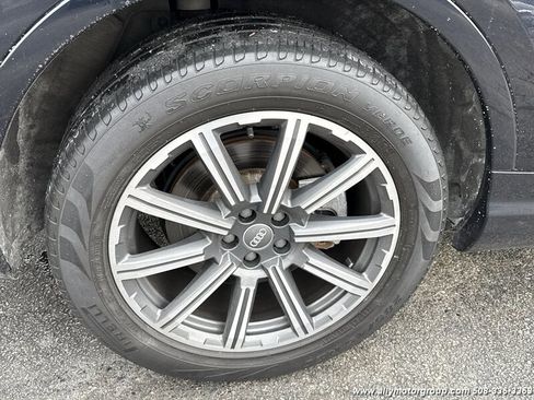 Used 2017 Audi Q7 3.0T Premium Plus image 11