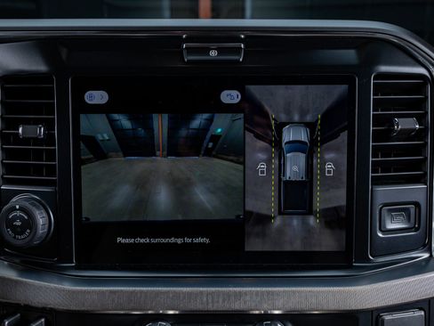 Used 2026 Ford F250 Platinum w/ Platinum Plus Package image 27