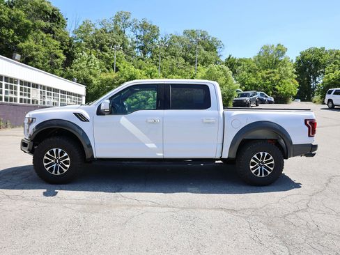 Certified 2020 Ford F150 Raptor w/ Equipment Group 802A Luxury AWD/4WD image 4