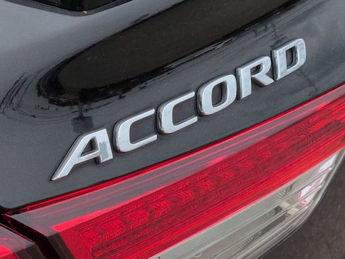 Used 2022 Honda Accord Sport image 13