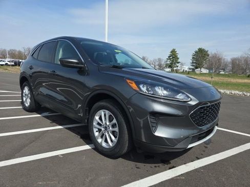Used 2020 Ford Escape SE AWD/4WD image 1