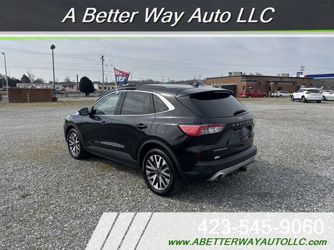 Used 2020 Ford Escape Titanium AWD/4WD image 4