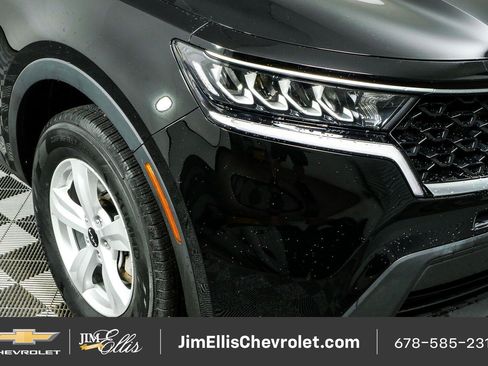 Used 2022 Kia Sorento LX AWD/4WD image 38