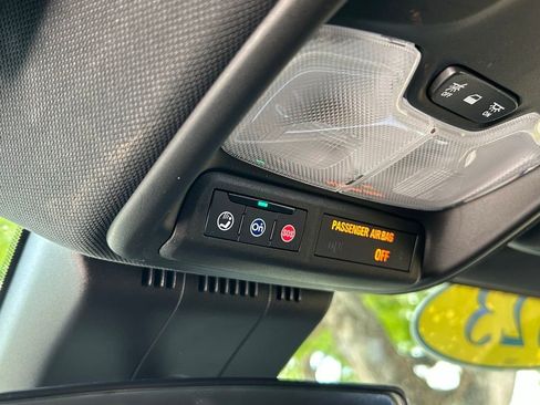 Used 2023 Chevrolet Colorado LT w/ LT Convenience Package image 50