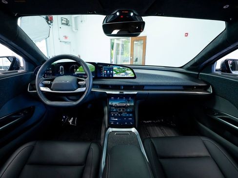 Used 2024 Lucid Air Touring AWD/4WD image 42