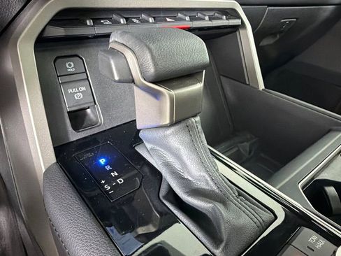 Used 2026 Toyota Sequoia Limited AWD/4WD image 33