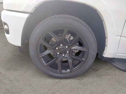 Used 2025 RAM 1500 Laramie w/ Night Edition image 16