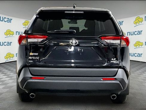 Certified 2023 Toyota RAV4 LE AWD/4WD image 5