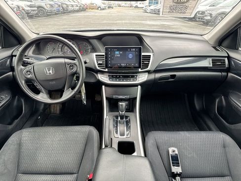 Used 2015 Honda Accord Sport image 10