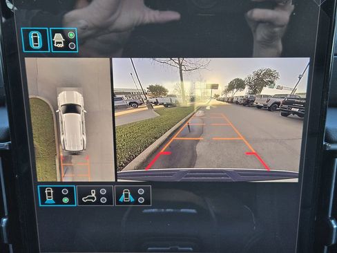 New 2026 GMC Yukon Denali w/ Sun & Power Step Package image 13